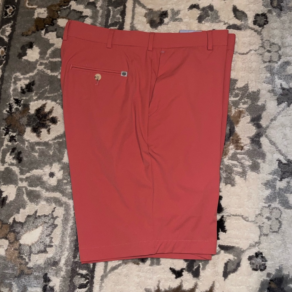 Men’s 9in Peter Millar Performance Shorts